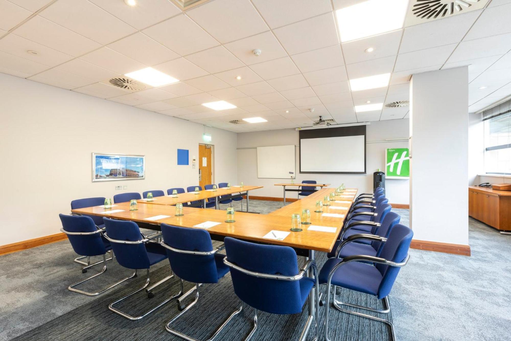 Centre By Ihg Hotel Cardiff