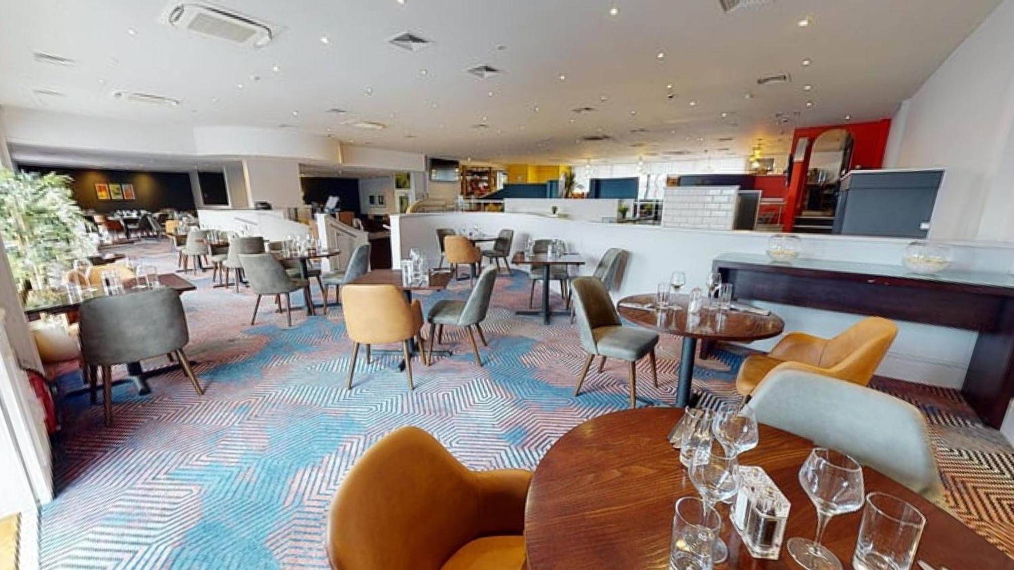 Hotel By Ihg Cardiff
