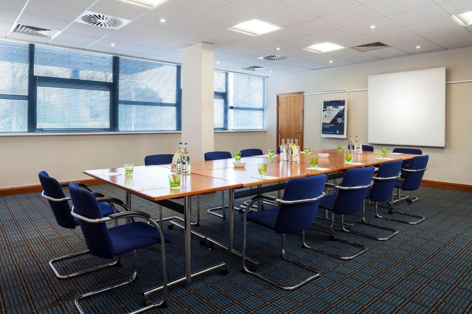Centre By Ihg 4*